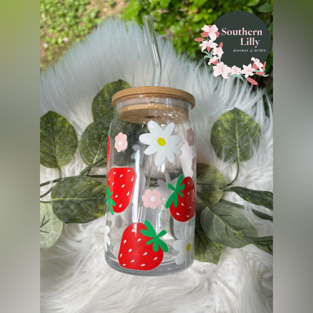 Strawberries 16oz Glass Coffee Cup